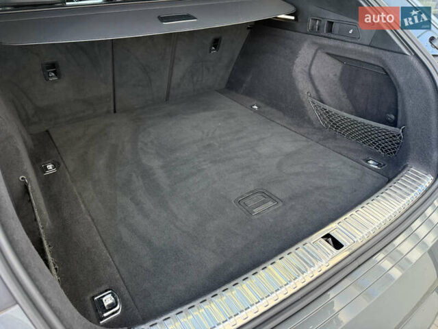 Серый Ауди E-Tron, объемом двигателя 0 л и пробегом 41 тыс. км за 44990 $, фото 54 на Automoto.ua