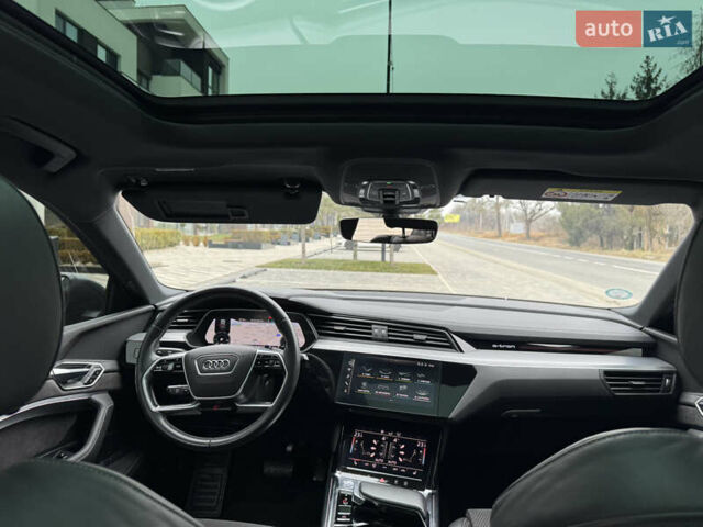 Серый Ауди E-Tron, объемом двигателя 0 л и пробегом 140 тыс. км за 32100 $, фото 36 на Automoto.ua