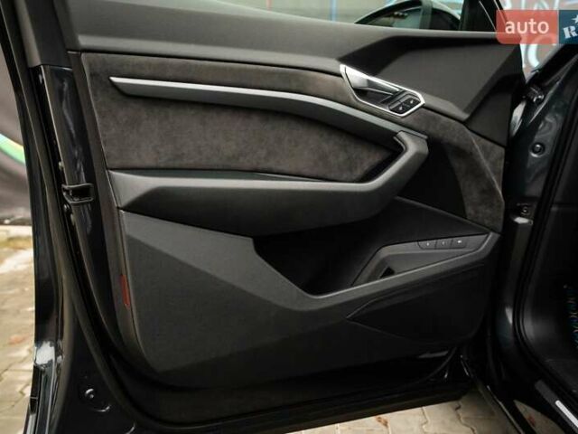 Сірий Ауді E-Tron, об'ємом двигуна 0 л та пробігом 154 тис. км за 25900 $, фото 56 на Automoto.ua