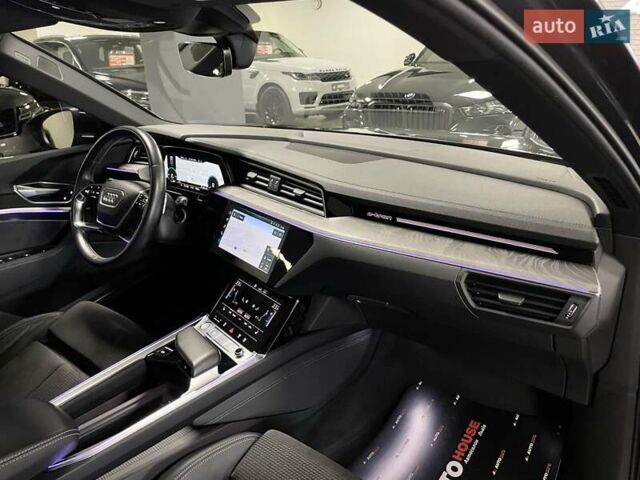 Серый Ауди E-Tron, объемом двигателя 0 л и пробегом 120 тыс. км за 28700 $, фото 47 на Automoto.ua