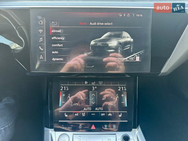Сірий Ауді E-Tron, об'ємом двигуна 0 л та пробігом 143 тис. км за 27900 $, фото 59 на Automoto.ua