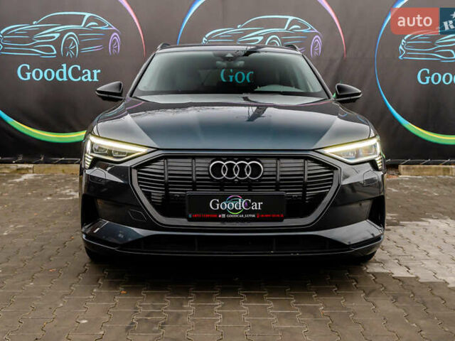 Сірий Ауді E-Tron, об'ємом двигуна 0 л та пробігом 154 тис. км за 25900 $, фото 5 на Automoto.ua
