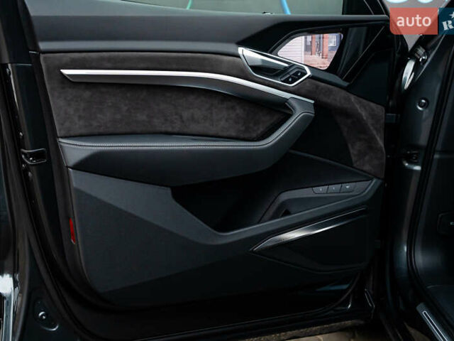 Сірий Ауді E-Tron, об'ємом двигуна 0 л та пробігом 82 тис. км за 39888 $, фото 72 на Automoto.ua