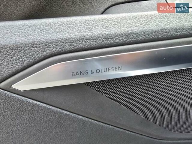 Сірий Ауді E-Tron, об'ємом двигуна 0 л та пробігом 90 тис. км за 37777 $, фото 9 на Automoto.ua