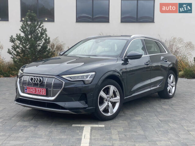 Ауди E-Tron 2020 в Луцке на Automoto.ua Серый Ауди E-Tron, объемом двигателя 0 л и пробегом 128 тыс. км за 25000 $, фото 1 на Automoto.ua