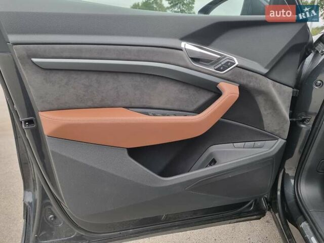 Сірий Ауді E-Tron, об'ємом двигуна 0 л та пробігом 120 тис. км за 29650 $, фото 16 на Automoto.ua