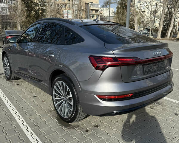 Серый Ауди E-Tron, объемом двигателя 0 л и пробегом 145 тыс. км за 37500 $, фото 18 на Automoto.ua