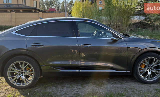 Ауді E-Tron 2020 у Києві на Automoto.ua Сірий Ауді E-Tron, об'ємом двигуна 0 л та пробігом 51 тис. км за 32000 $, фото 10 на Automoto.ua