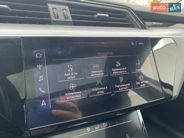 Ауди E-Tron 2020 в Луцке на Automoto.ua Серый Ауди E-Tron, объемом двигателя 0 л и пробегом 128 тыс. км за 25000 $, фото 80 на Automoto.ua