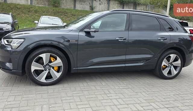 Серый Ауди E-Tron, объемом двигателя 0 л и пробегом 112 тыс. км за 29800 $, фото 5 на Automoto.ua