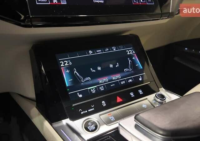 Серый Ауди E-Tron, объемом двигателя 0 л и пробегом 144 тыс. км за 29700 $, фото 20 на Automoto.ua