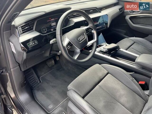 Серый Ауди E-Tron, объемом двигателя 0 л и пробегом 54 тыс. км за 35000 $, фото 15 на Automoto.ua