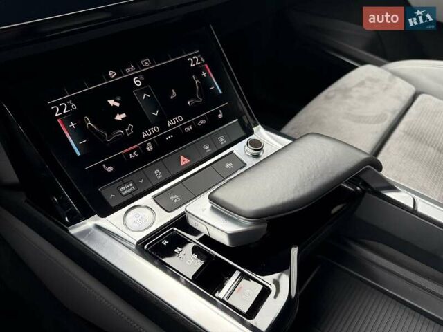 Сірий Ауді E-Tron, об'ємом двигуна 0 л та пробігом 77 тис. км за 37000 $, фото 14 на Automoto.ua