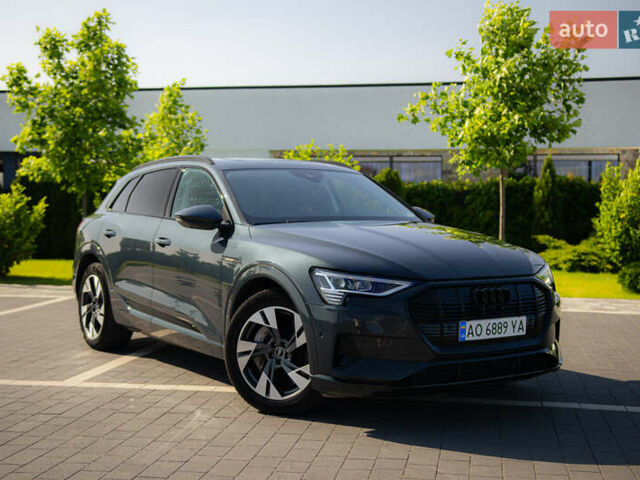 Серый Ауди E-Tron, объемом двигателя 0 л и пробегом 60 тыс. км за 37500 $, фото 2 на Automoto.ua