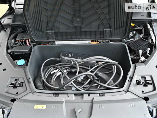 Серый Ауди E-Tron, объемом двигателя 0 л и пробегом 62 тыс. км за 43500 $, фото 29 на Automoto.ua