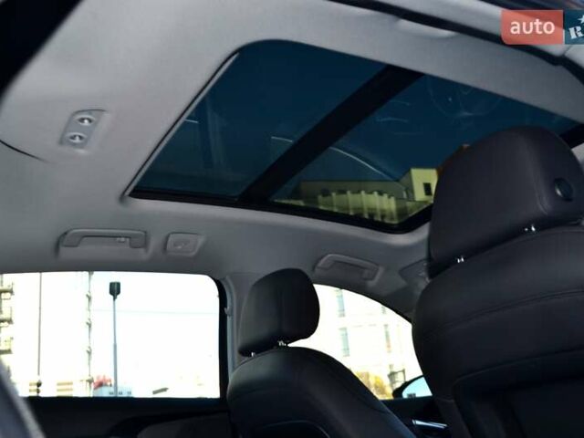 Серый Ауди E-Tron, объемом двигателя 0 л и пробегом 125 тыс. км за 23800 $, фото 187 на Automoto.ua