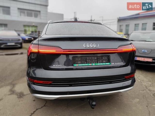 Серый Ауди E-Tron, объемом двигателя 0 л и пробегом 169 тыс. км за 33999 $, фото 4 на Automoto.ua