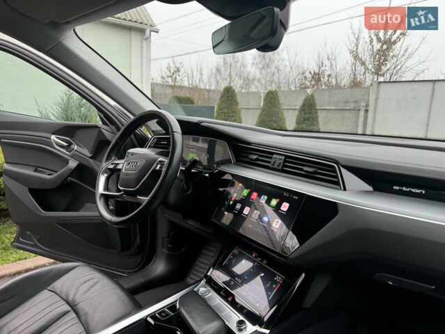 Серый Ауди E-Tron, объемом двигателя 0 л и пробегом 150 тыс. км за 23800 $, фото 32 на Automoto.ua