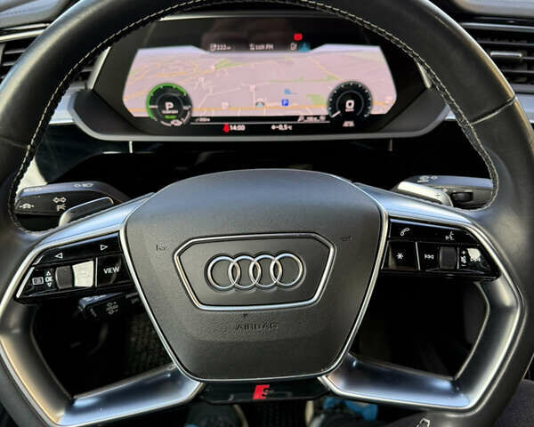 Серый Ауди E-Tron, объемом двигателя 0 л и пробегом 145 тыс. км за 37500 $, фото 66 на Automoto.ua
