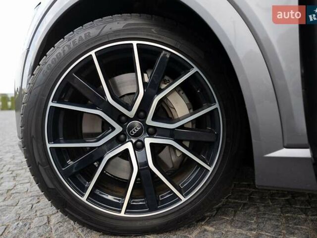 Серый Ауди E-Tron, объемом двигателя 0 л и пробегом 41 тыс. км за 37500 $, фото 54 на Automoto.ua