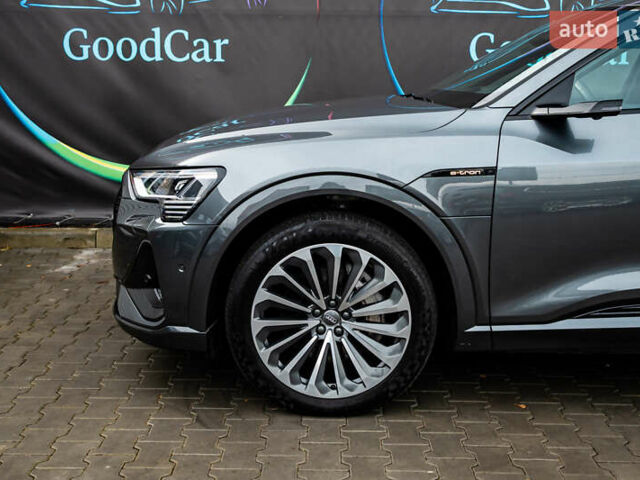 Сірий Ауді E-Tron, об'ємом двигуна 0 л та пробігом 82 тис. км за 39888 $, фото 23 на Automoto.ua