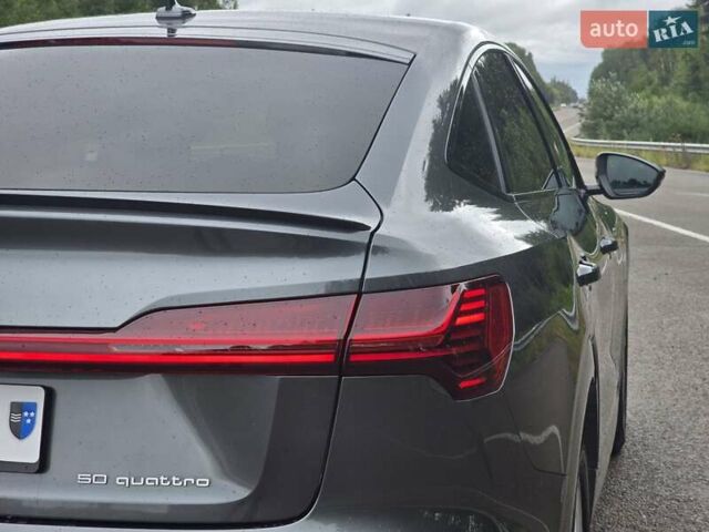 Серый Ауди E-Tron, объемом двигателя 0 л и пробегом 71 тыс. км за 33999 $, фото 28 на Automoto.ua