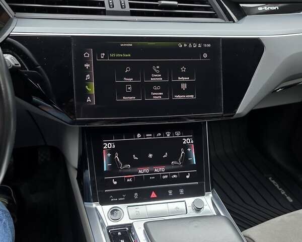 Серый Ауди E-Tron, объемом двигателя 0 л и пробегом 90 тыс. км за 36500 $, фото 39 на Automoto.ua