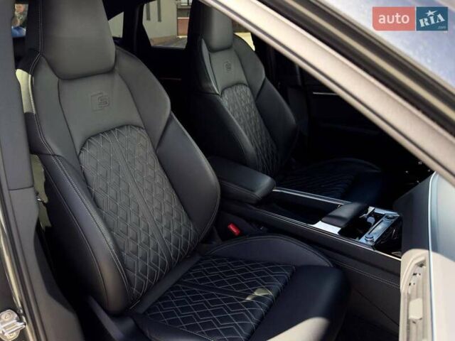 Сірий Ауді E-Tron, об'ємом двигуна 0 л та пробігом 54 тис. км за 47000 $, фото 17 на Automoto.ua