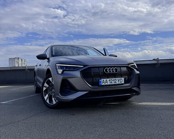 Серый Ауди E-Tron, объемом двигателя 0 л и пробегом 34 тыс. км за 43000 $, фото 2 на Automoto.ua