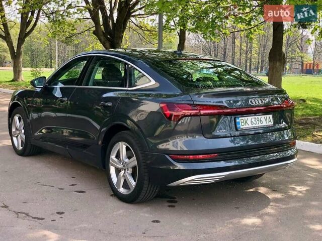 Серый Ауди E-Tron, объемом двигателя 0 л и пробегом 148 тыс. км за 25750 $, фото 1 на Automoto.ua