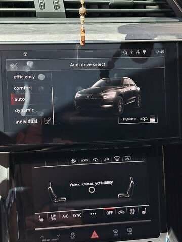 Серый Ауди E-Tron, объемом двигателя 0 л и пробегом 41 тыс. км за 37500 $, фото 48 на Automoto.ua