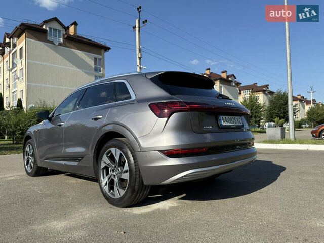 Сірий Ауді E-Tron, об'ємом двигуна 0 л та пробігом 65 тис. км за 39990 $, фото 12 на Automoto.ua