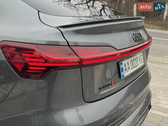 Серый Ауди E-Tron, объемом двигателя 0 л и пробегом 140 тыс. км за 32100 $, фото 22 на Automoto.ua