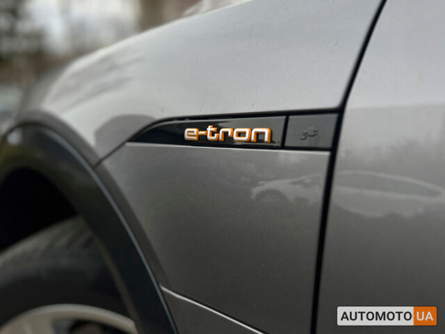 Серый Ауди E-Tron, объемом двигателя 95 л и пробегом 54 тыс. км за 39800 $, фото 28 на Automoto.ua