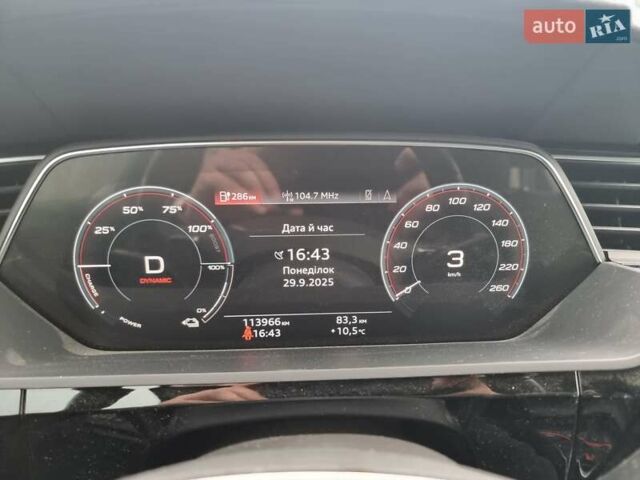 Серый Ауди E-Tron, объемом двигателя 0 л и пробегом 113 тыс. км за 30550 $, фото 5 на Automoto.ua