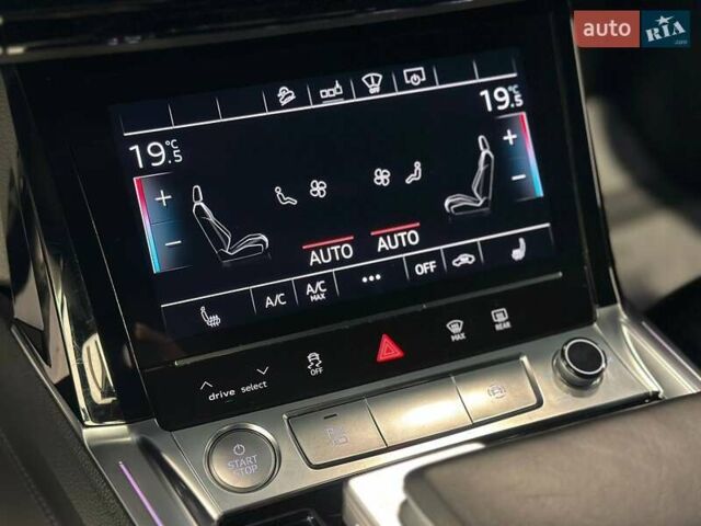 Серый Ауди E-Tron, объемом двигателя 0 л и пробегом 53 тыс. км за 37900 $, фото 20 на Automoto.ua
