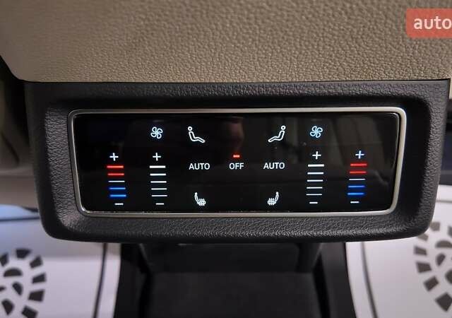 Серый Ауди E-Tron, объемом двигателя 0 л и пробегом 144 тыс. км за 29700 $, фото 33 на Automoto.ua