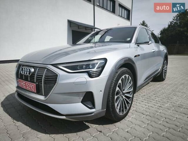 Серый Ауди E-Tron, объемом двигателя 0 л и пробегом 70 тыс. км за 34500 $, фото 21 на Automoto.ua