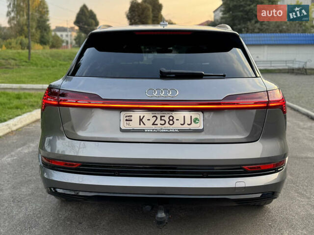 Сірий Ауді E-Tron, об'ємом двигуна 0 л та пробігом 180 тис. км за 21500 $, фото 5 на Automoto.ua
