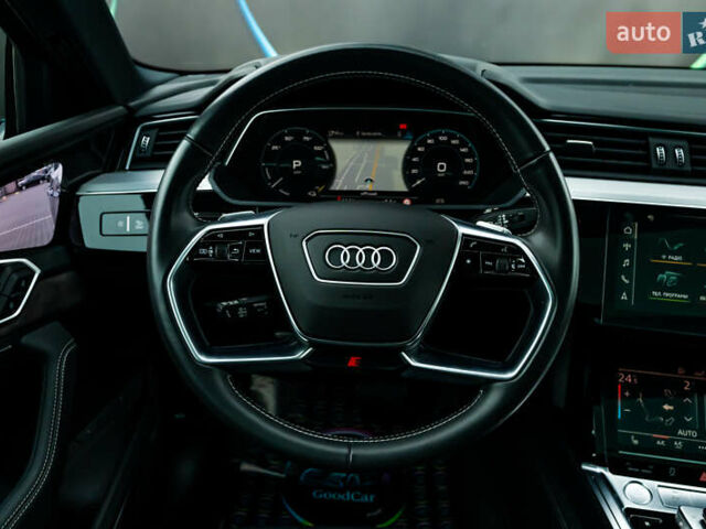 Сірий Ауді E-Tron, об'ємом двигуна 0 л та пробігом 82 тис. км за 39888 $, фото 85 на Automoto.ua