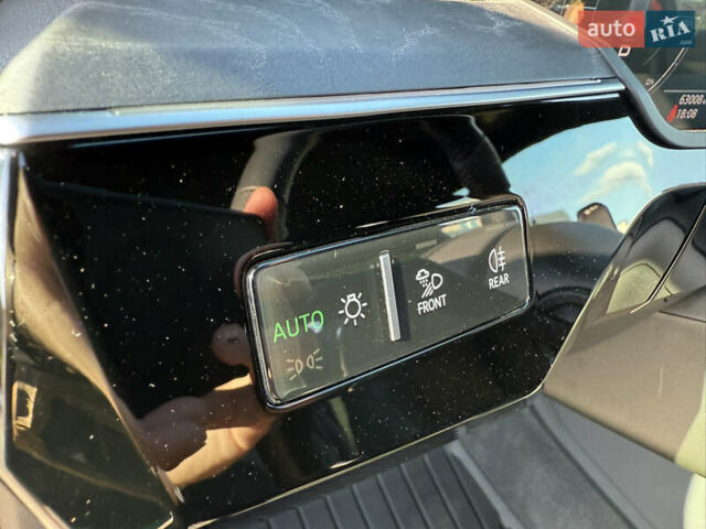 Сірий Ауді E-Tron, об'ємом двигуна 0 л та пробігом 65 тис. км за 39990 $, фото 45 на Automoto.ua