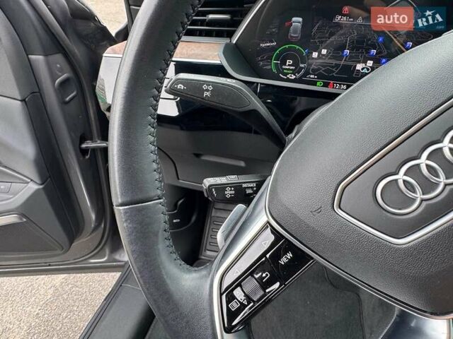 Серый Ауди E-Tron, объемом двигателя 0 л и пробегом 58 тыс. км за 37000 $, фото 41 на Automoto.ua