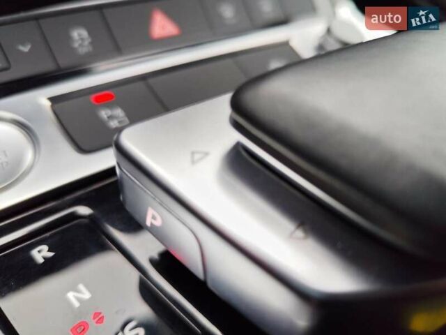 Серый Ауди E-Tron, объемом двигателя 0 л и пробегом 169 тыс. км за 33999 $, фото 28 на Automoto.ua