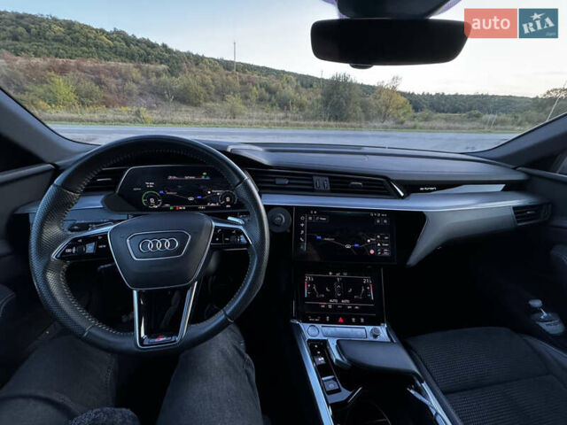 Серый Ауди E-Tron, объемом двигателя 0 л и пробегом 108 тыс. км за 29000 $, фото 21 на Automoto.ua