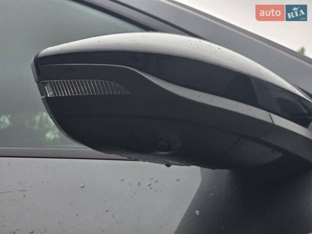 Серый Ауди E-Tron, объемом двигателя 0 л и пробегом 71 тыс. км за 33999 $, фото 20 на Automoto.ua