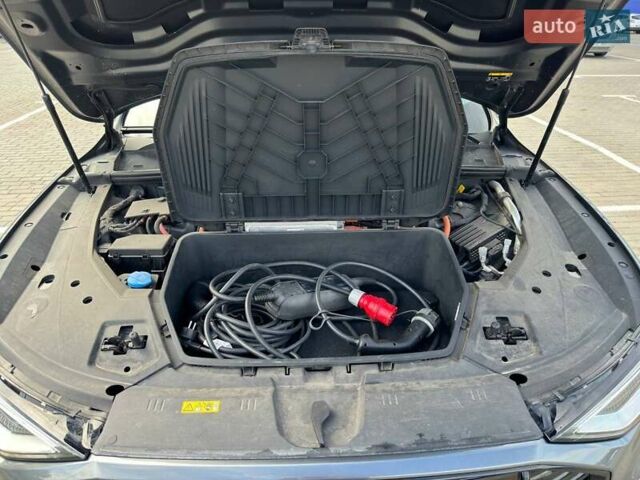 Серый Ауди E-Tron, объемом двигателя 0 л и пробегом 119 тыс. км за 33500 $, фото 9 на Automoto.ua