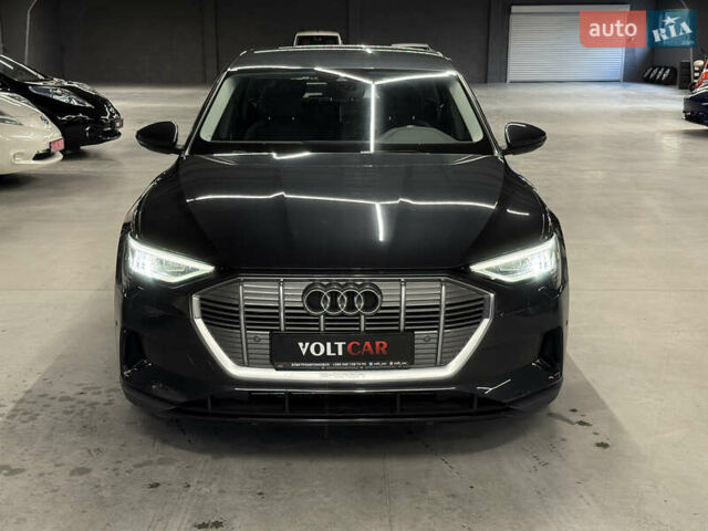 Серый Ауди E-Tron, объемом двигателя 0 л и пробегом 207 тыс. км за 20000 $, фото 21 на Automoto.ua