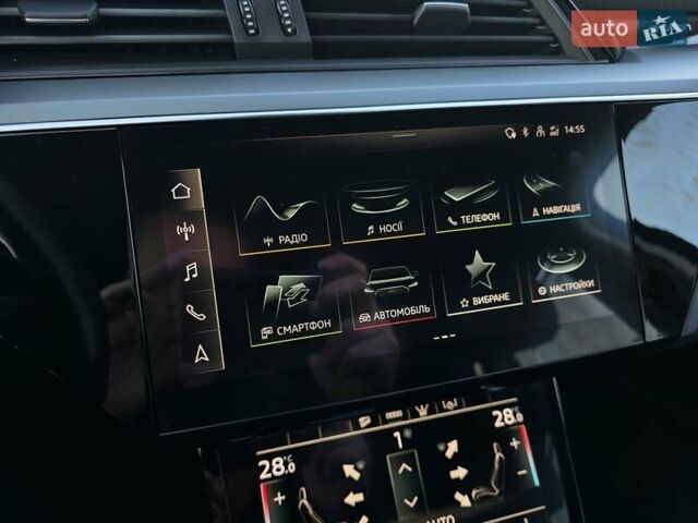 Серый Ауди E-Tron, объемом двигателя 0 л и пробегом 99 тыс. км за 31990 $, фото 74 на Automoto.ua