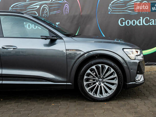 Сірий Ауді E-Tron, об'ємом двигуна 0 л та пробігом 82 тис. км за 39888 $, фото 20 на Automoto.ua