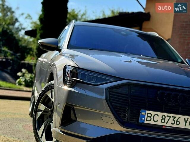 Сірий Ауді E-Tron, об'ємом двигуна 0 л та пробігом 100 тис. км за 25500 $, фото 4 на Automoto.ua